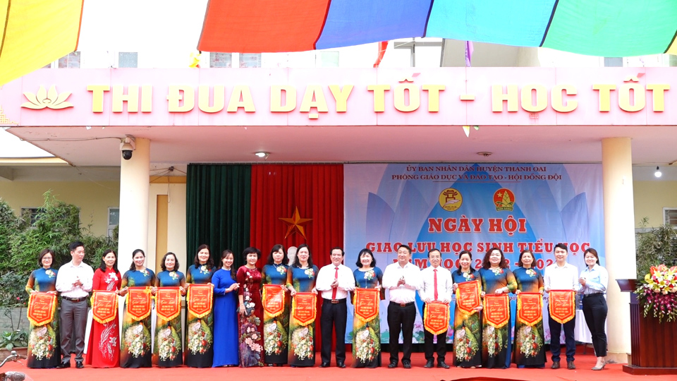 Huyện Thanh Oai: Gần 2.000 học sinh tiểu học trải nghiệm nhiều hoạt động bổ ích - Ảnh 2