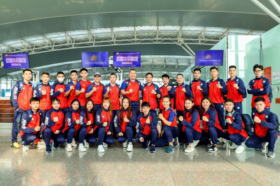 Đoàn Thể thao Việt Nam hào hứng lên đường dự SEA Games 32. Ảnh: Cao Oanh