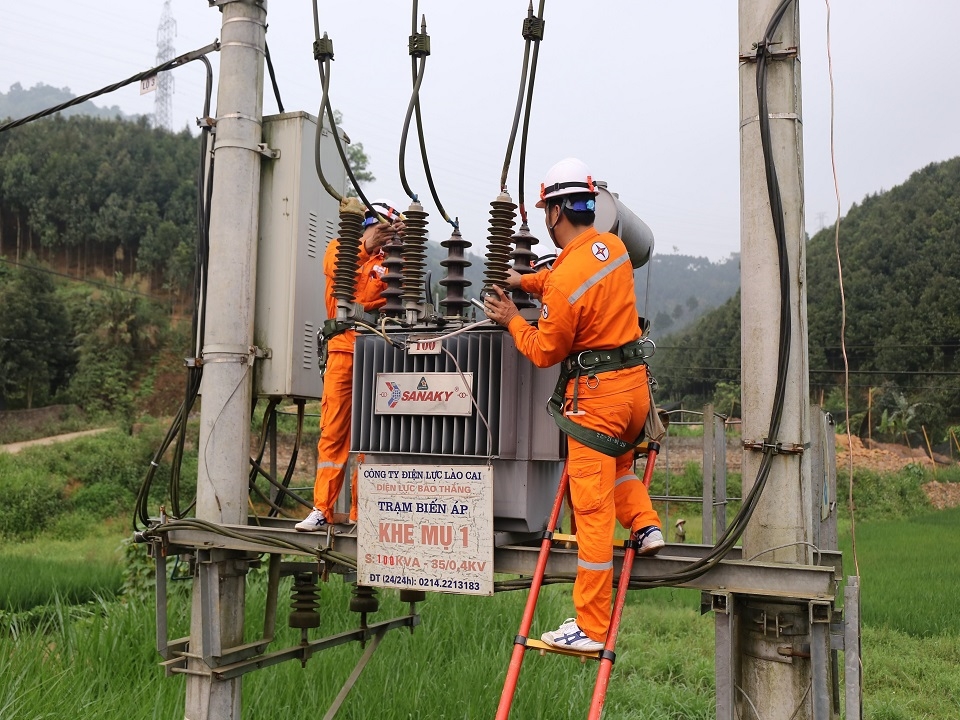 Khuyến cáo  sử dụng điện tiết kiệm để tránh nguy cơ sự cố về điện - Ảnh 1