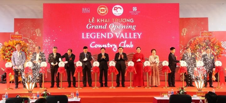 Lễ cắt băng kh&aacute;nh th&agrave;nh Khu phức hợp Thể thao Legend Valley Country Club tại x&atilde; Tượng Lĩnh, huyện Kim Bảng, tỉnh H&agrave; Nam.