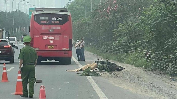 Tìm nhân chứng vụ tai nạn chết người trên Đại lộ Thăng Long - Ảnh 1