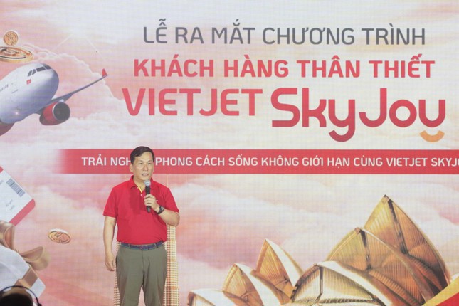 Tổng gi&aacute;m đốc Vietjet Đinh Việt Phương ph&aacute;t biểu khai mạc sự kiện ra mắt Vietjet SkyJoy
