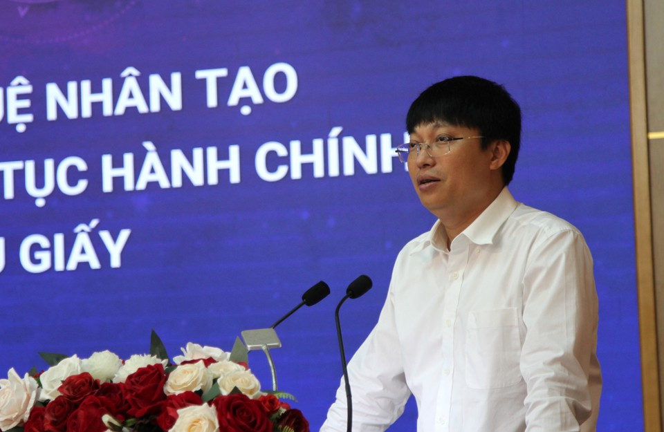 Ph&oacute; Chủ tịch UBND quận Cầu Giấy Trần Việt H&agrave; ph&aacute;t biểu tại lễ ra mắt.
