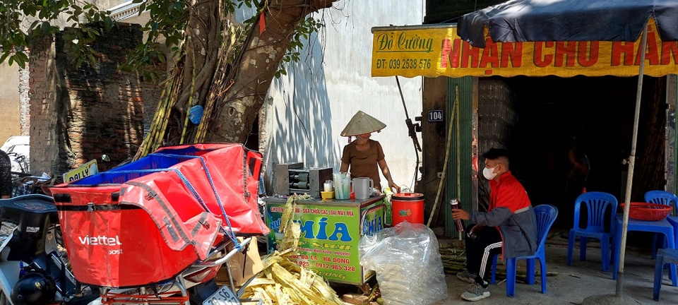 Nước m&iacute;a đ&aacute; - m&oacute;n giải kh&aacute;t b&igrave;nh d&acirc;n.