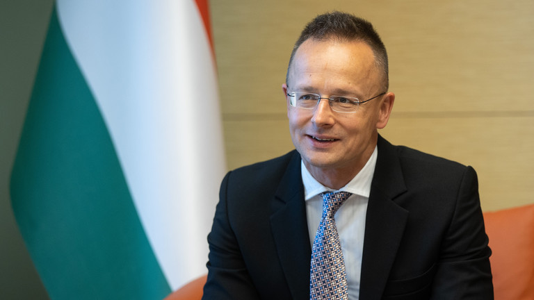 Ngoại trưởng Hungary Peter Szijjarto. Ảnh: Getty