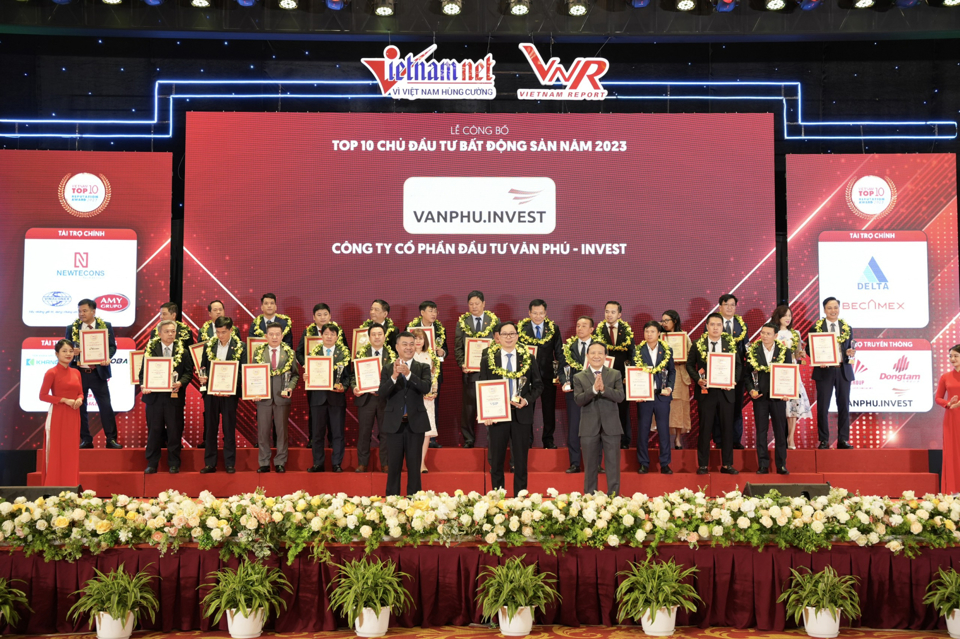 Văn Phú – Invest vào Top 10 Chủ đầu tư Bất động sản năm 2023   - Ảnh 1