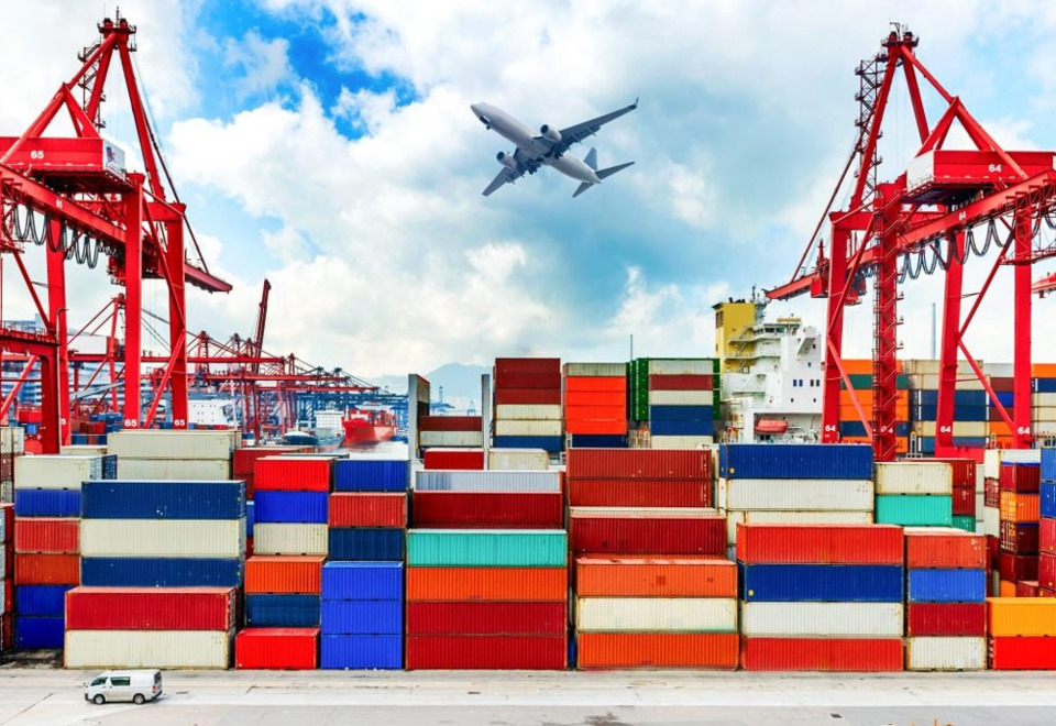 Xuất nhập khẩu giảm 40 tỉ USD - Ảnh 1
