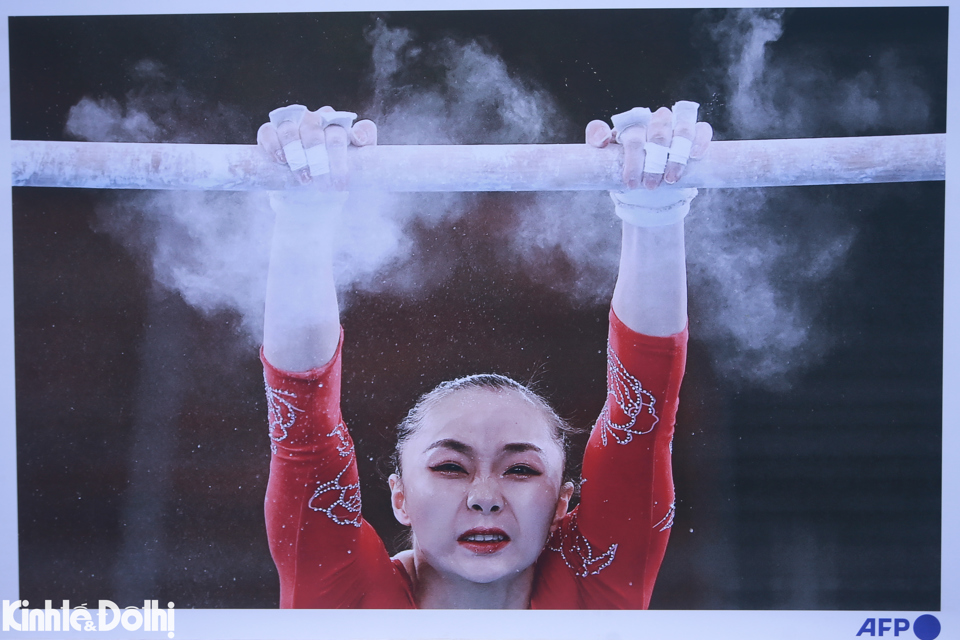 Thông tấn AFP tổ chức trưng bày "Đường tới Olympics 2024" trên vỉa hè Hà Nội - Ảnh 1