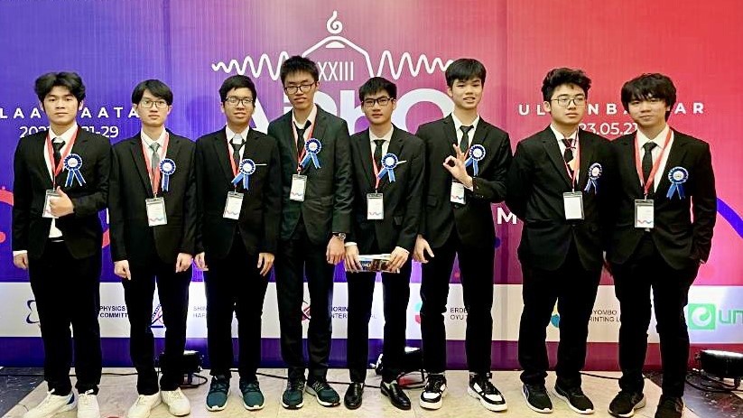 100% thí sinh của đoàn học sinh Việt Nam đoạt giải tại Olympic Vật lí Châu Á - Thái Bình Dương (APhO) năm 2023