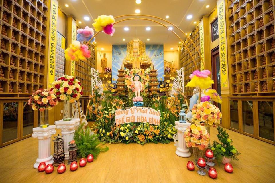 H&igrave;nh ảnh lễ Phật đản tại ch&ugrave;a Thiện Mỹ, quận 5, TP Hồ Ch&iacute; Minh.