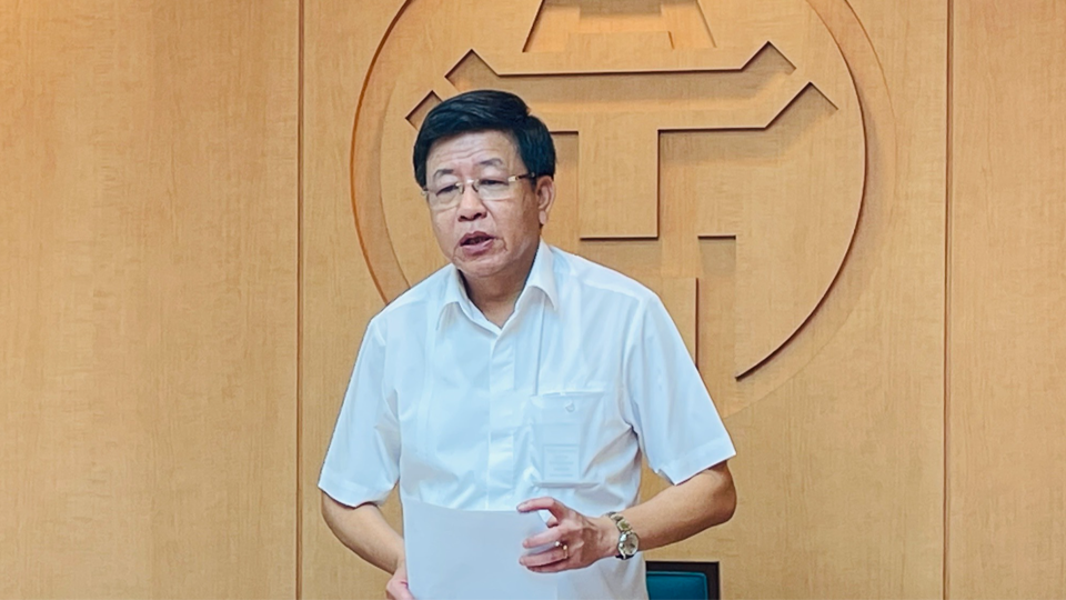 Ph&oacute; Chủ tịch UBND TP H&agrave; Nội Dương Đức Tuấn chia sẻ kinh nghiệm tại Hội nghị