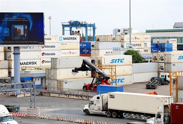 Hoạt động logistics tại T&acirc;n Cảng C&aacute;t L&aacute;i, th&agrave;nh phố Thủ Đức. (Ảnh: Hồng Đạt/TTXVN) &nbsp;