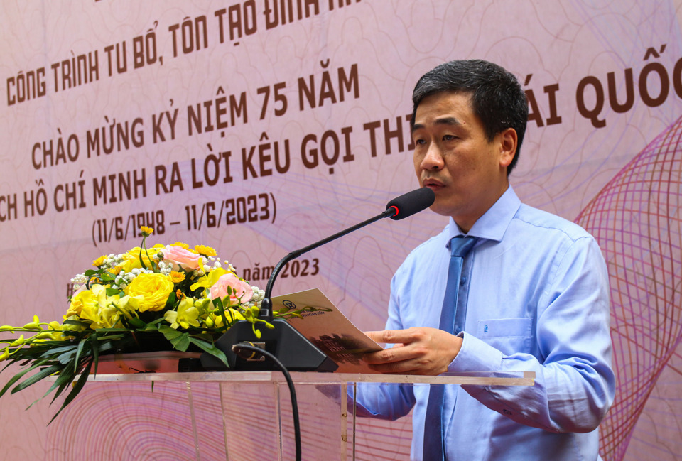 &Ocirc;ng Nguyễn Quốc Ho&agrave;n - Ph&oacute; Chủ tịch UBND quận Ho&agrave;n Kiếm ph&aacute;t biểu tại buổi lễ.