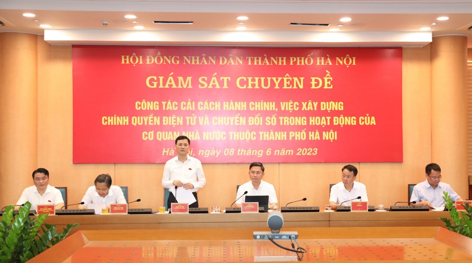 Phó Chủ tịch HĐND TP Hà Nội Phạm Quí Tiên phát biểu tại buổi làm việc.