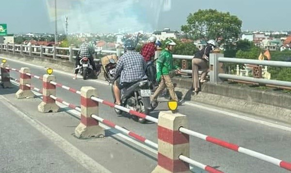 CSGT Hà Nội thông tin về vụ tai nạn giao thông trên cầu Thanh Trì - Ảnh 1