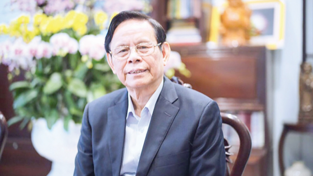 PGS. TS, nh&agrave; b&aacute;o, nh&agrave; thơ Hồng Vinh