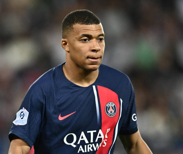 Tiền đạo Kylian Mbappe vừa thừa nhận sẽ kh&ocirc;ng gia hạn hợp đồng với PSG