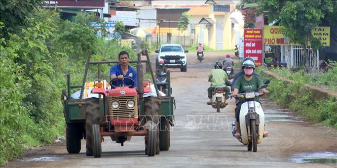 Người d&acirc;n x&atilde; Ea Ktur đ&atilde; quay trở lại cuộc sống thường nhật sau sự việc nh&oacute;m đối tượng d&ugrave;ng s&uacute;ng, dao tấn c&ocirc;ng trụ sở UBND x&atilde; Ea Ti&ecirc;u v&agrave; Ea Ktur, huyện Cư Kuin, tỉnh Đắk Lắk. Ảnh minh họa: Quang Th&aacute;i/TTXVN