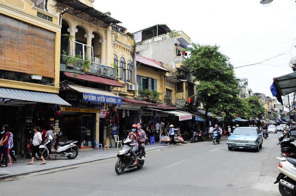 Phố cổ Hàng Đào. Ảnh: Hải Linh