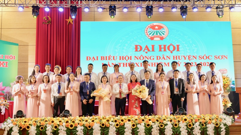 Ban Chấp h&agrave;nh Hội N&ocirc;ng d&acirc;n huyện S&oacute;c Sơn nhiệm kỳ 2023 - 2028.