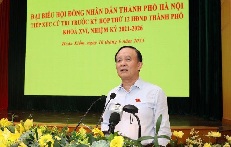 Chủ tịch HĐND th&agrave;nh phố Nguyễn Ngọc Tuấn ph&aacute;t biểu tại hội nghị.