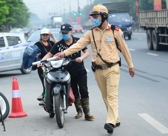 Hà Nội: Phát hiện, xử lý 530 trường hợp vi phạm giao thông trong ngày 16/6/2023 - Ảnh 1