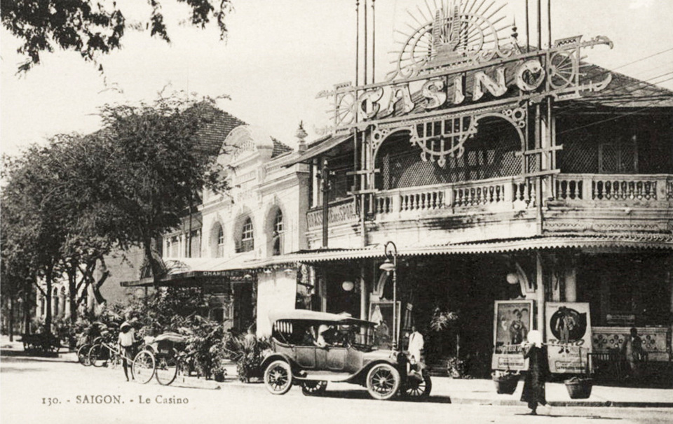 Rạp chiếu phim Casino tại số 30 đại lộ Bonard (nay l&agrave; đường L&ecirc; Lợi) l&agrave; một trong những rạp phim đầu ti&ecirc;n tại S&agrave;i G&ograve;n, được biết đến từ năm 1915. Ảnh: flickr