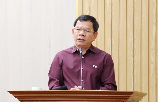Chủ tịch UBND tỉnh Quảng Ng&atilde;i Đặng Văn Minh.