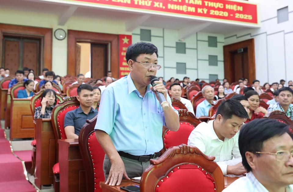 Chủ tịch Hà Nội: Thực hiện dứt điểm dự án thành phần tại KCN Quang Minh - Ảnh 1