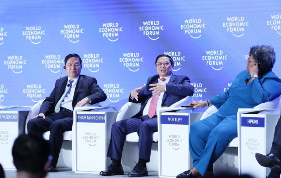 Thủ tướng Chính phủ Phạm Minh Chính phát biểu tại Phiên thảo luận đầu tiên trong khuôn khổ Hội nghị Diễn đàn kinh tế thế giới Thiên Tân năm 2023. Ảnh: Vũ Khuyên