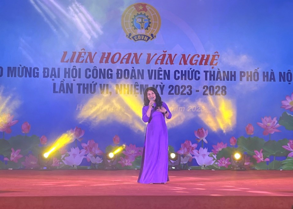 Tiết mục văn nghệ đặc sắc tham gia ch&agrave;o mừng Đại hội C&ocirc;ng đo&agrave;n vi&ecirc;n chức TP.