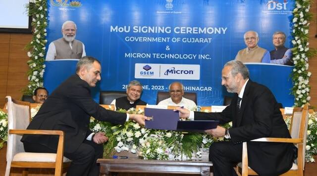 Thỏa thuận giữa Micron Technology v&agrave; Ch&iacute;nh quyền bang Gujarat được k&yacute; v&agrave;o cuối th&aacute;ng 6/2023. Ảnh: Indianexpress