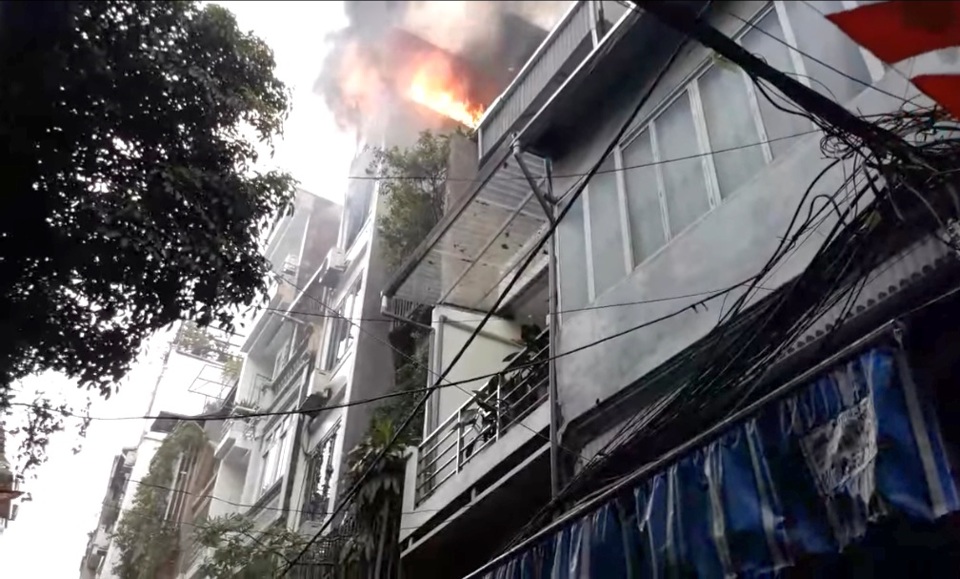Công an Hà Nội thông tin chính thức vụ cháy 3 người chết ở Thổ Quan - Ảnh 1