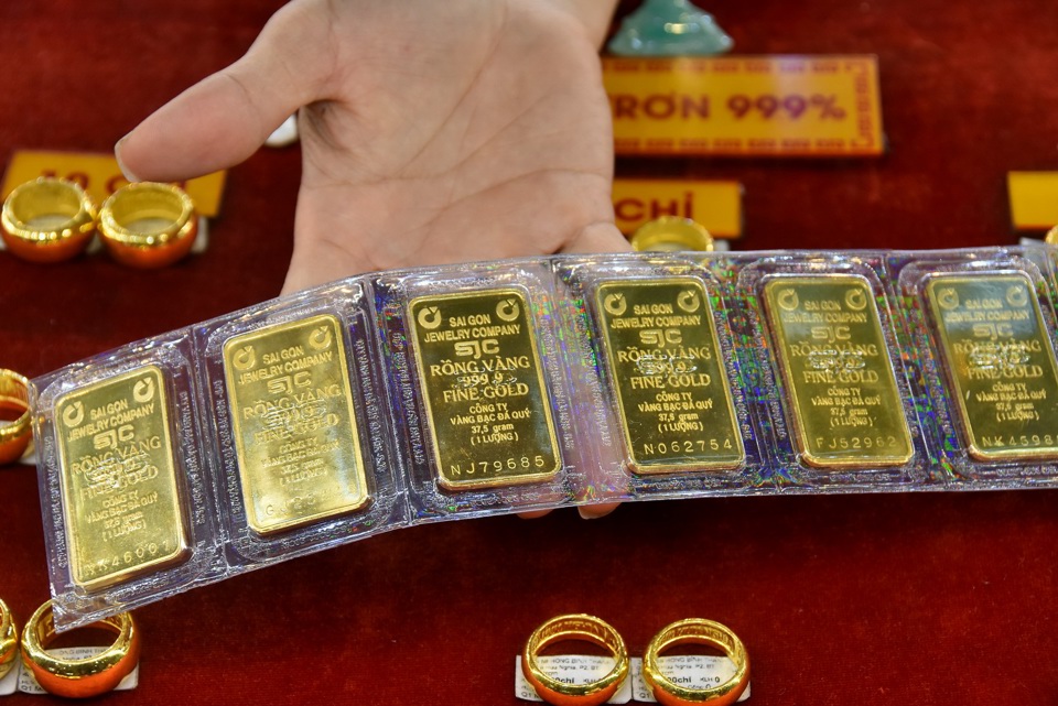 Giá vàng hôm nay 9/7: Lạc quan gia tăng, vàng có thể lên 1.941 USD/ounce tuần sau