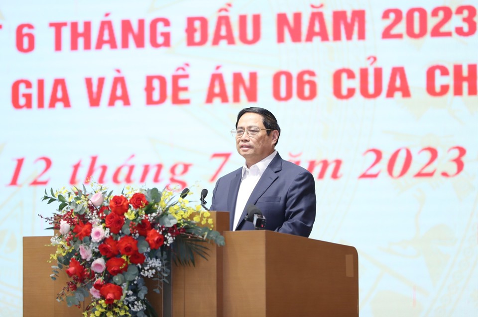Thủ tướng Phạm Minh Ch&iacute;nh ph&aacute;t biểu tại hội nghị&nbsp;