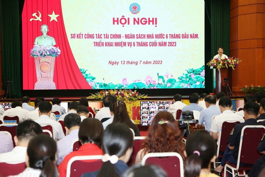 To&agrave;n cảnh hội nghị. Ảnh: Văn Tuấn