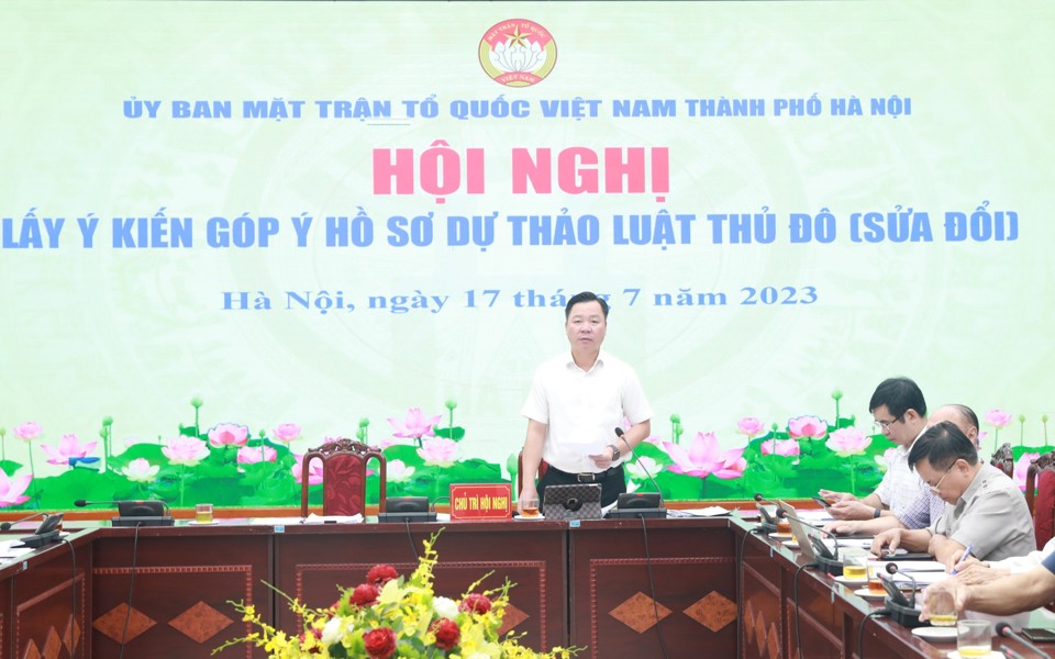 Ph&oacute; Chủ tịch Ủy ban MTTQ Việt Nam th&agrave;nh phố H&agrave; Nội Nguyễn Sỹ Trường kết luận Hội nghị