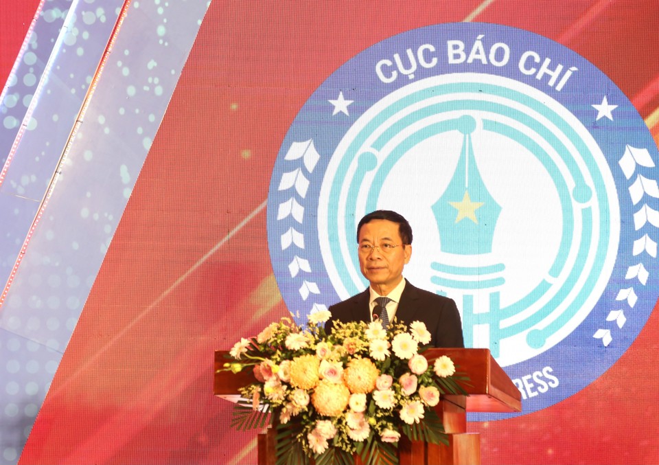 Bộ trưởng Bộ TT&amp;TT Nguyễn Mạnh H&ugrave;ng (ảnh: Thanh Hải).