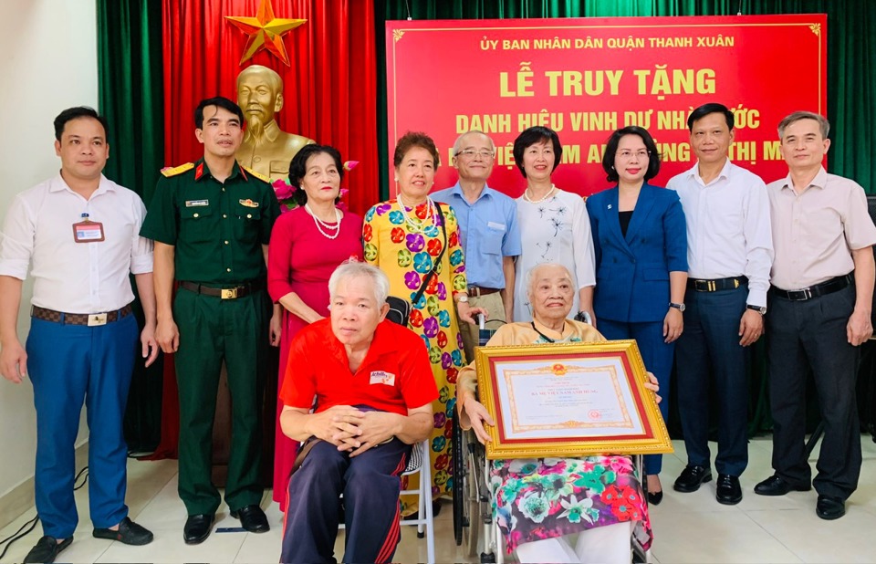 Truy tặng danh hiệu Bà mẹ Việt Nam anh hùng cho mẹ Lê Thị Mái - Ảnh 1