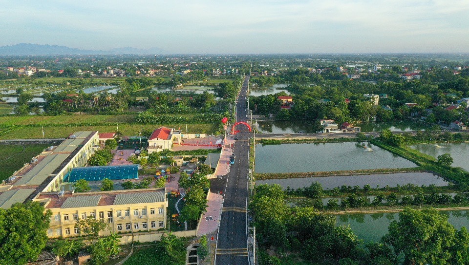 C&ocirc;ng tr&igrave;nh gồm 1 tuyến ch&iacute;nh v&agrave; 1 tuyến nh&aacute;nh với chiều d&agrave;i 5km, tổng mức đầu tư 180 tỷ đồng. Thời gian thực hiện từ 2021 - 2023.