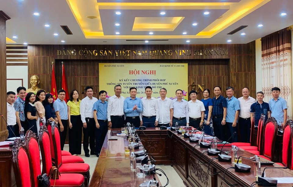 Báo Kinh tế & Đô thị ký kết chương trình phối hợp với huyện Phú Xuyên - Ảnh 4