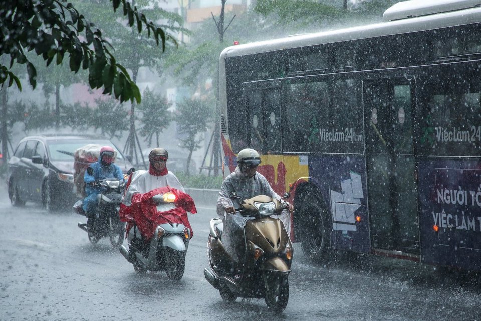 H&agrave; Nội sẽ c&oacute; mưa d&ocirc;ng trong hai ng&agrave;y 28 - 29/7.