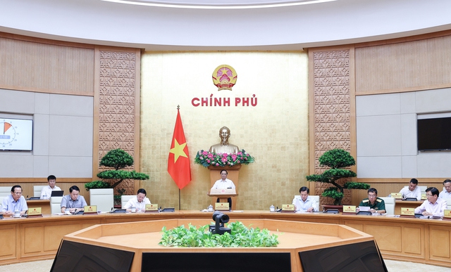 Thủ tướng Phạm Minh Ch&iacute;nh chủ tr&igrave; phi&ecirc;n họp Ch&iacute;nh phủ chuy&ecirc;n đề về x&acirc;y dựng ph&aacute;p luật th&aacute;ng 7/2023, thảo luận nhiều nội dung quan trọng.