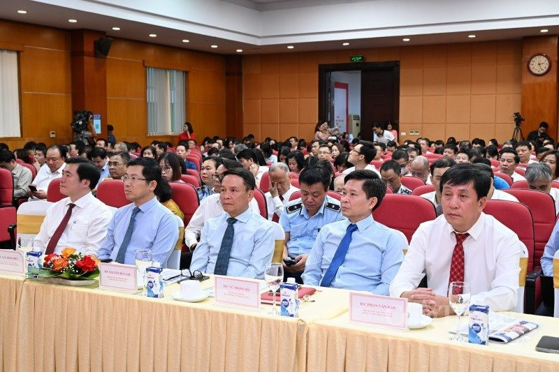 C&aacute;c đại biểu dự Lễ ph&aacute;t động. Ảnh: moit.gov.vn