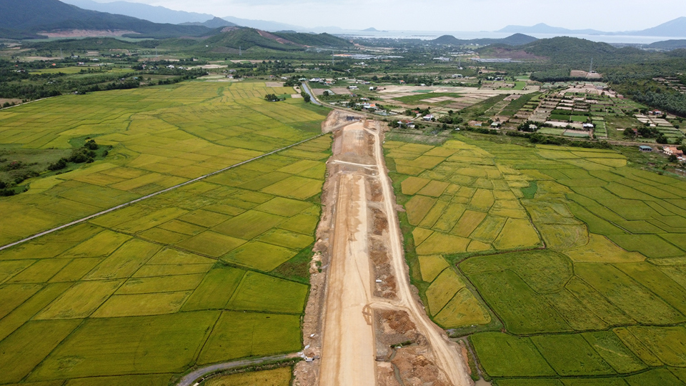 V&acirc;n Phong - Nha Trang d&agrave;i 83,35 km c&oacute;&nbsp;tổng mức đầu tư 11.808 tỷ đồng. Ảnh: Trung Nh&acirc;n.