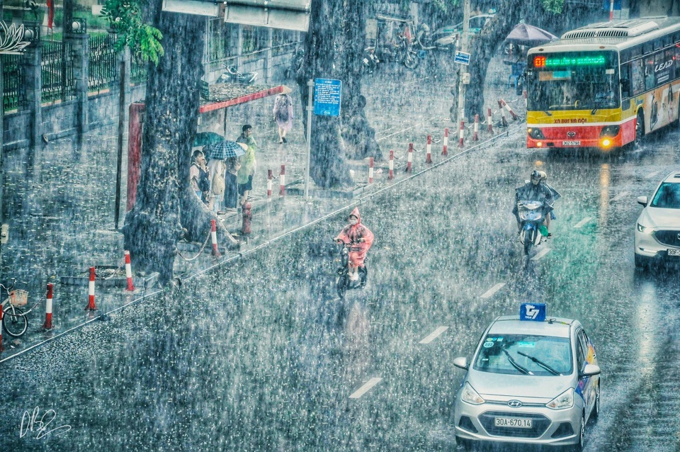 Dự báo thời tiết ngày 6/8/2023: Hà Nội trời mát, có lúc mưa to và dông, Ảnh: Internet.