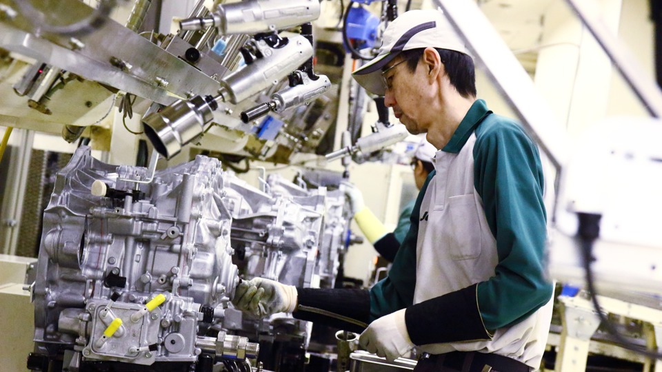 Sản xuất động cơ ô tô tạiNhật Bản. Ảnh: AFP