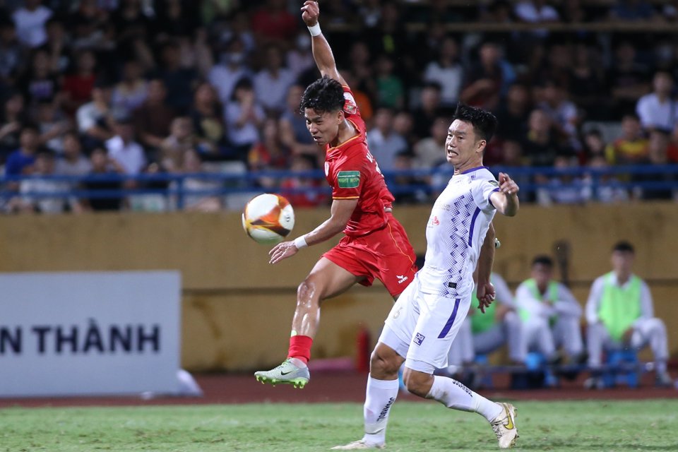 Cuộc đua vô địch tại V-League 2023 là màn cạnh tranh của CAHN, Hà Nội FC, Viettel và Thanh Hóa. Ảnh: Ngọc Tú