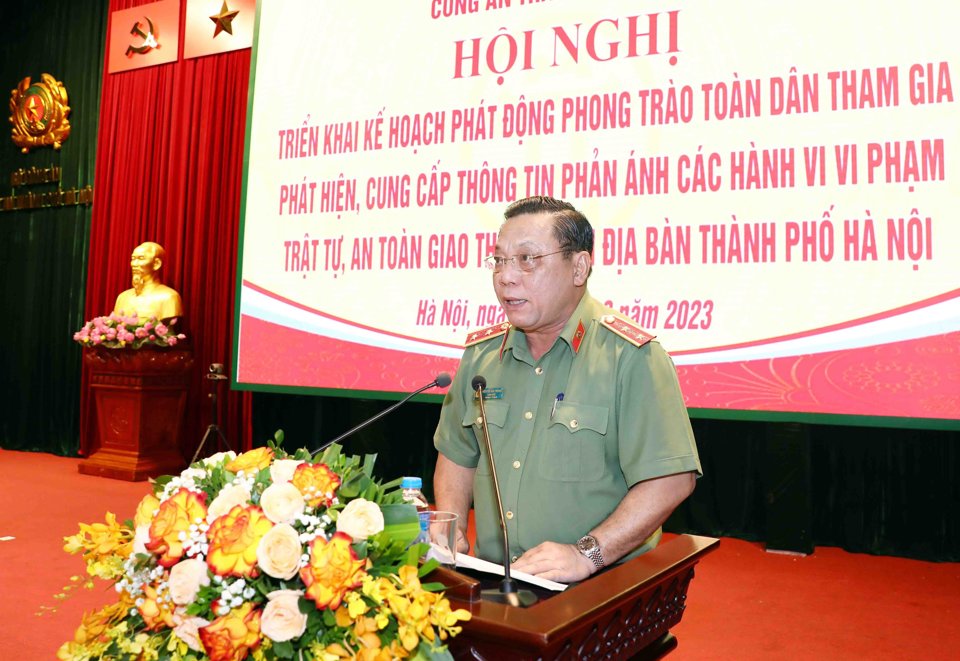Trung tướng Nguyễn Hải Trung -&nbsp;Gi&aacute;m đốc C&ocirc;ng an TP H&agrave; Nội&nbsp;ph&aacute;t biểu tại hội nghị.