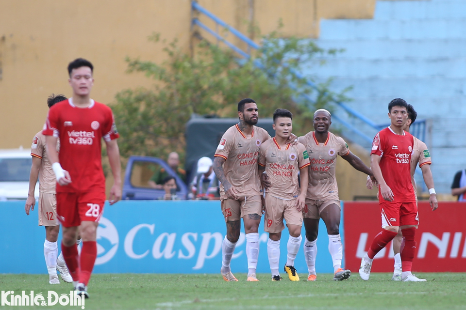 V-League 2023: Quang Hải ghi bàn đầu tiên, CAHN chạm 1 tay vào ngôi vương - Ảnh 6